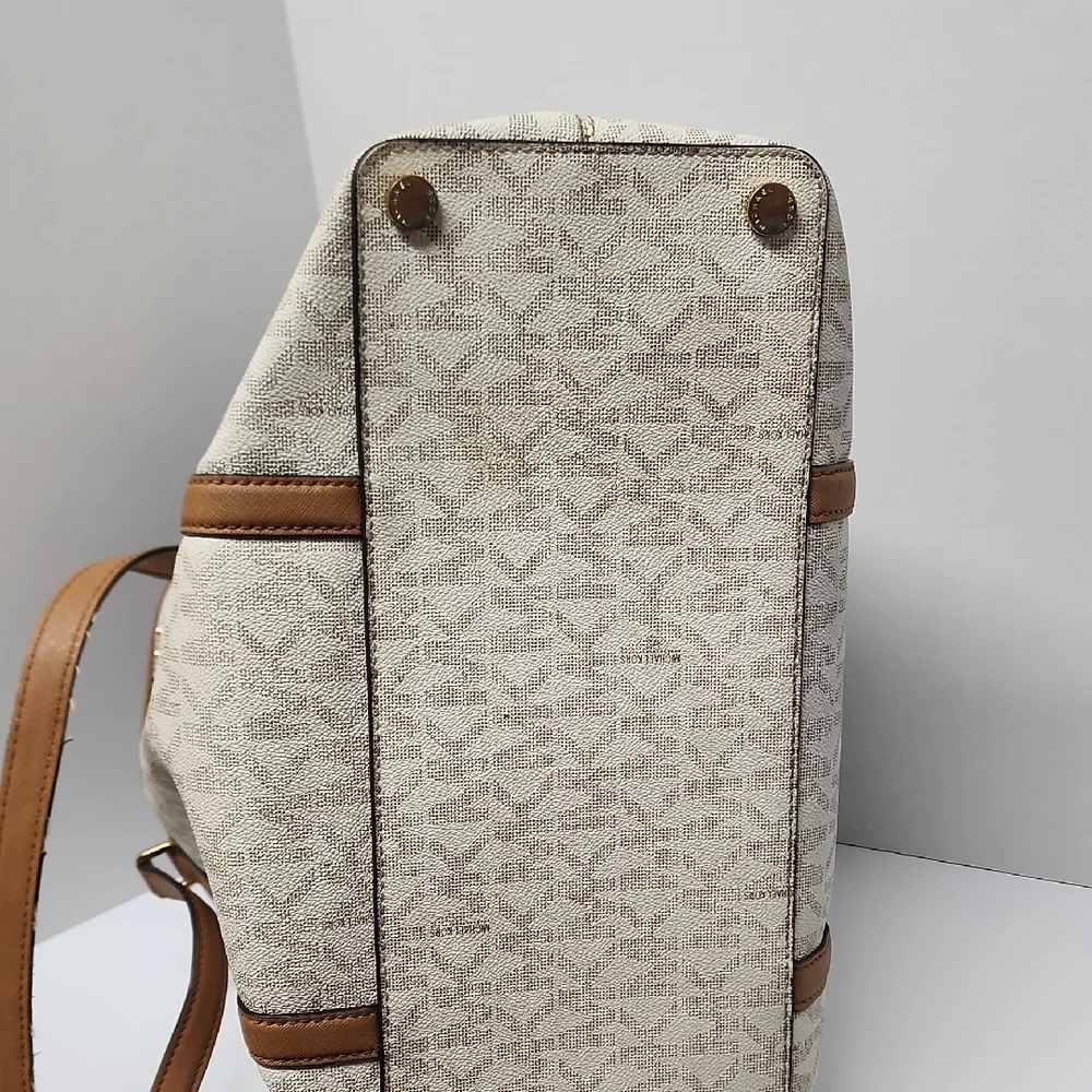 Michael Kors Logo Monogram Jet Set Beige and Brown Tote Bag Classic Style - Picture 5 of 16